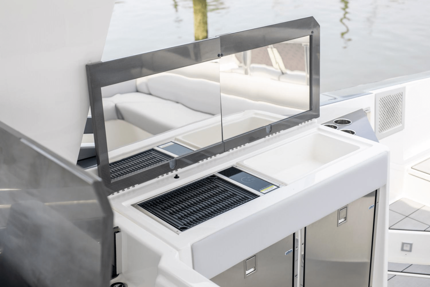 2024 Aviara AV36 Outboard Image Thumbnail #38