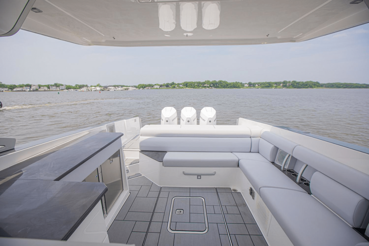 2024 Aviara AV36 Outboard Image Thumbnail #27