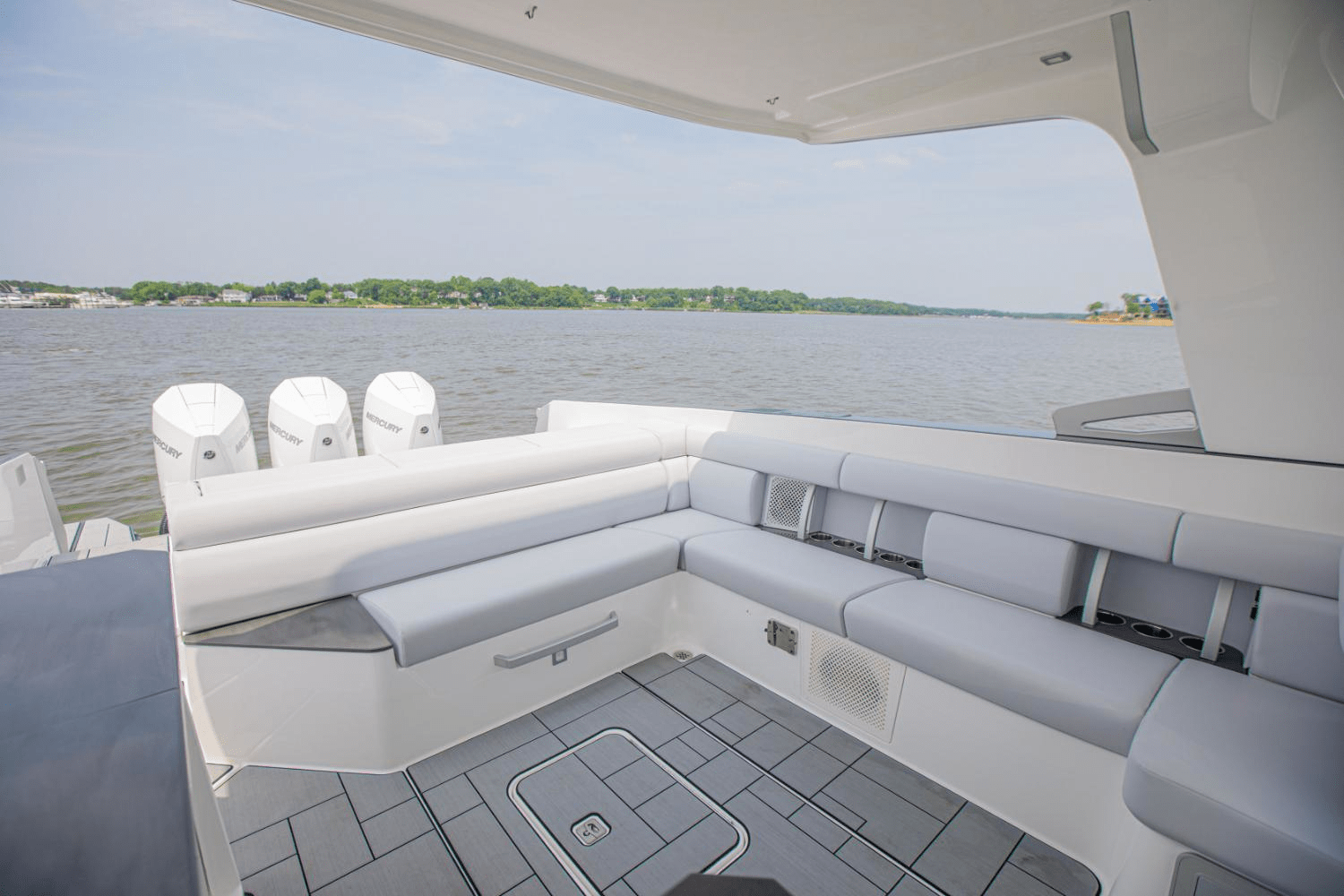 2024 Aviara AV36 Outboard Image Thumbnail #28