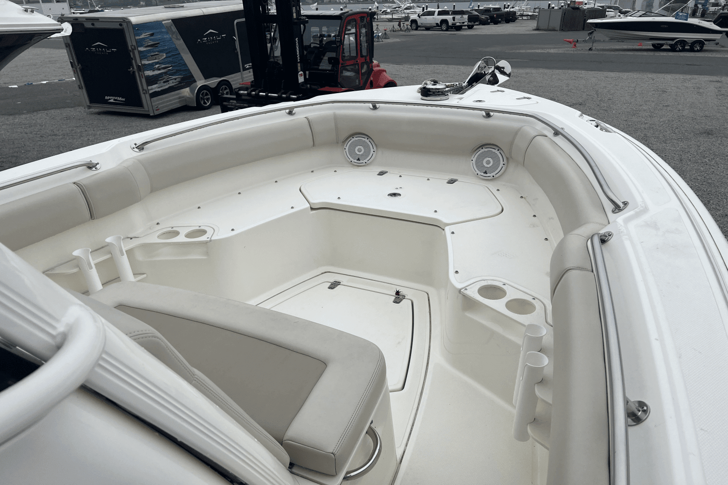 2021 Boston Whaler 230 OUTRAGE Image Thumbnail #7