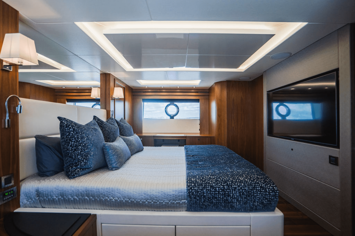 2019 Sunseeker 86 Image Thumbnail #39