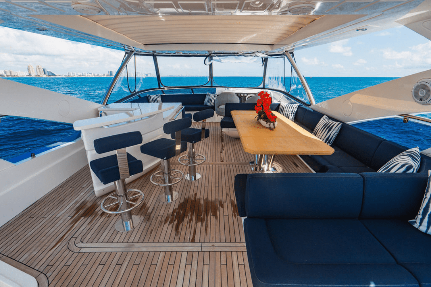 2019 Sunseeker 86 Image Thumbnail #14