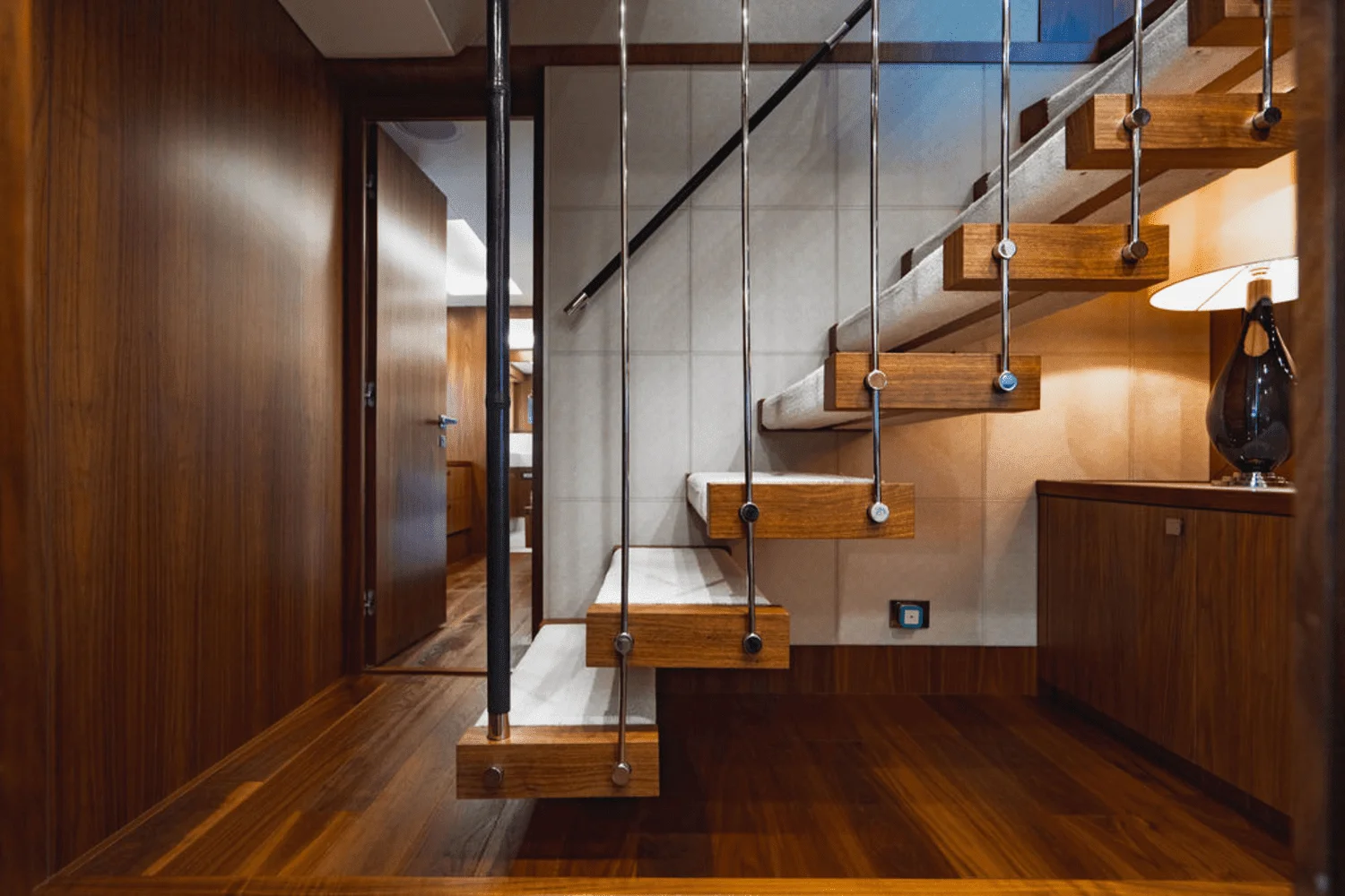 2019 Sunseeker
                                                             86 Image Thumbnail #37