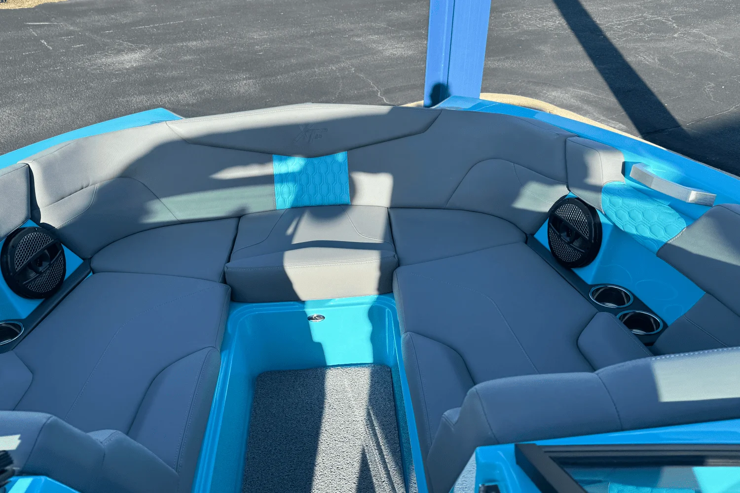 2024 Mastercraft XT24 Image Thumbnail #2