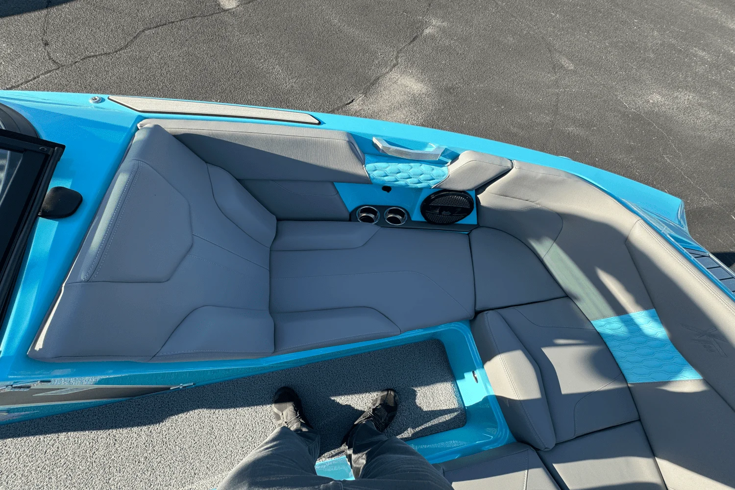 2024 Mastercraft XT24 Image Thumbnail #3