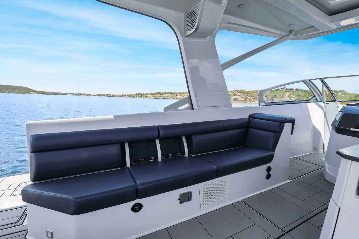 2022 Aviara AV40 Image Thumbnail #33