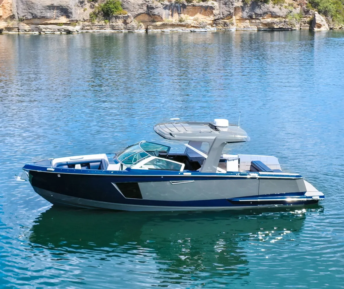 2022 Aviara AV40 Image Thumbnail #4