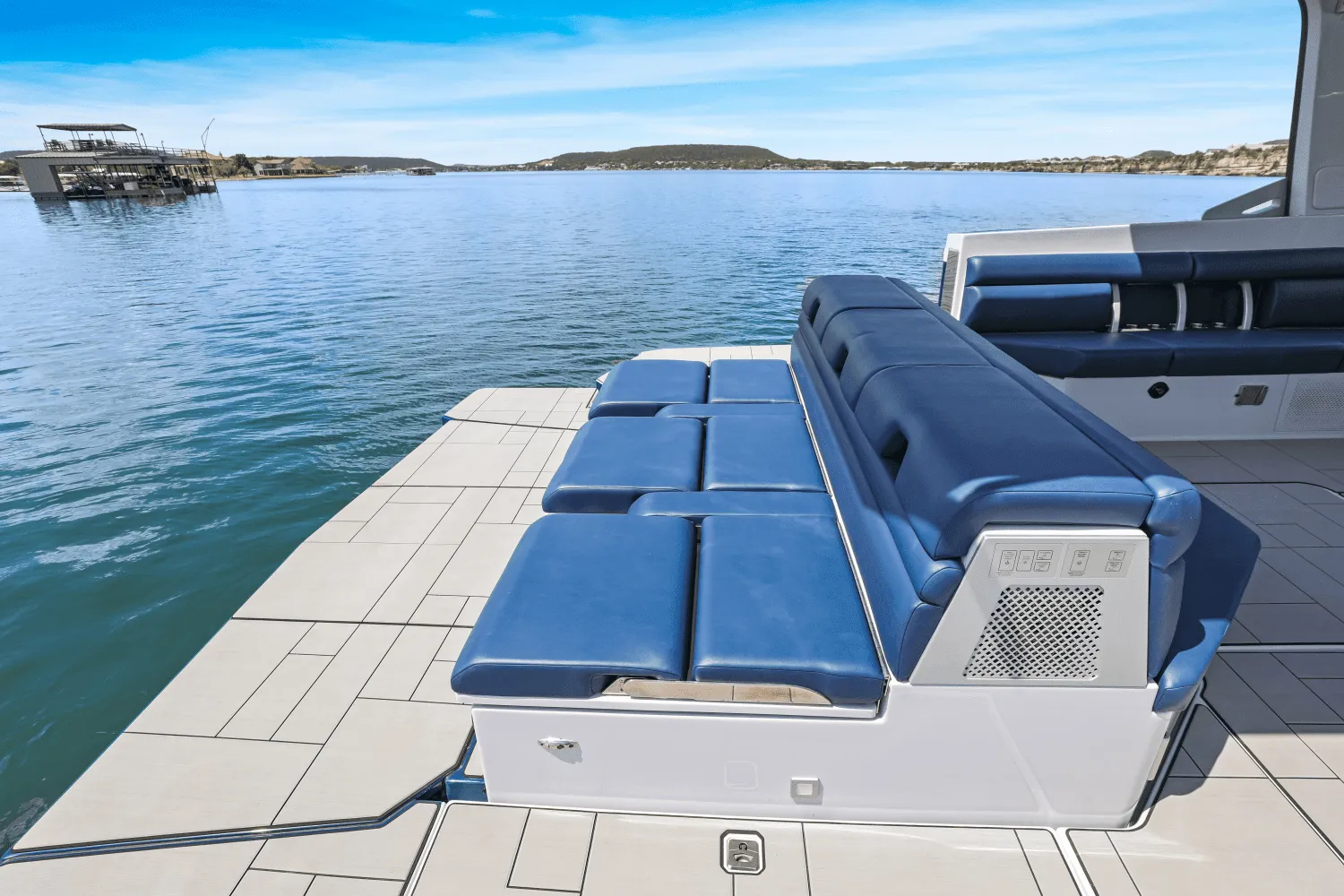 2022 Aviara AV40 Image Thumbnail #14