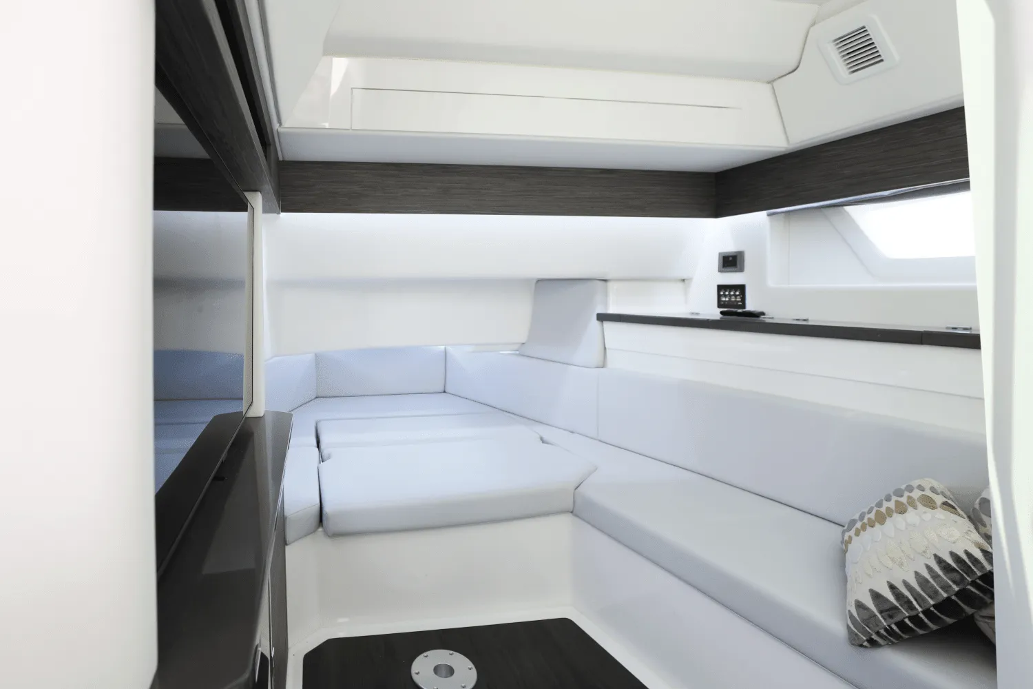 2022 Aviara AV40 Image Thumbnail #29