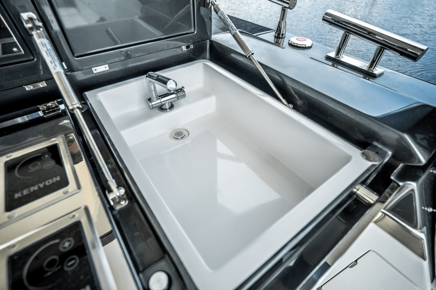 2023 Azimut
                                                             47 VERVE Image Thumbnail #19