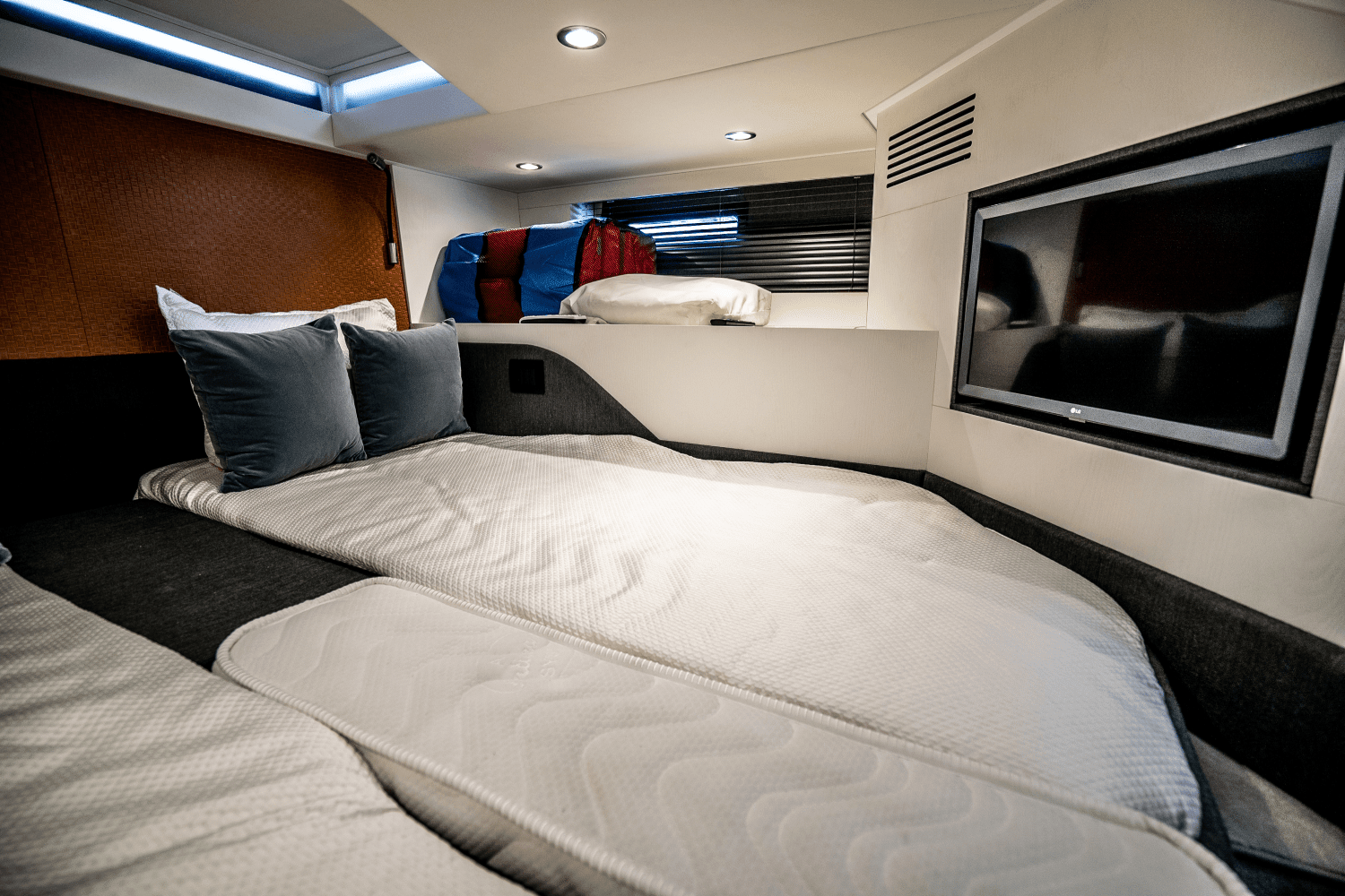 2023 Azimut
                                                             47 VERVE Image Thumbnail #47