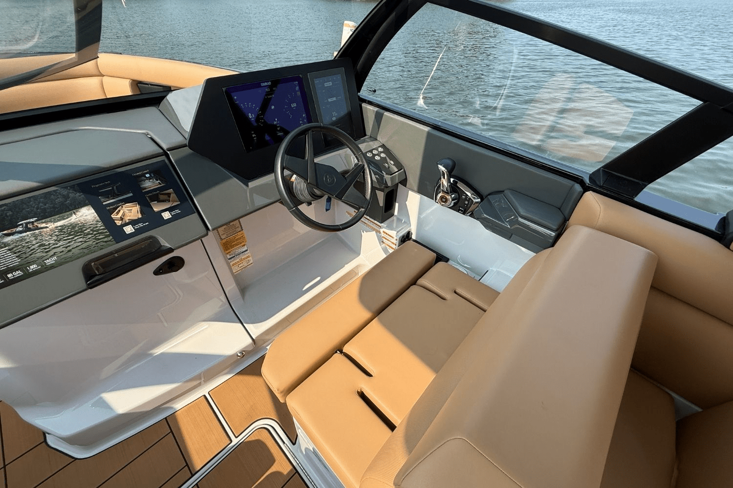 2024 Aviara AV28 Surf Image Thumbnail #21