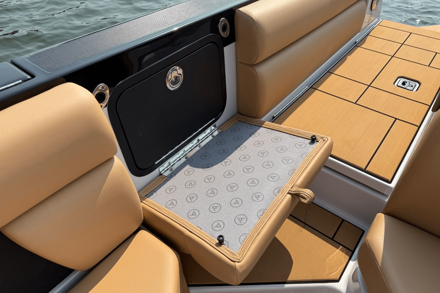 2024 Aviara AV28 Surf Image Thumbnail #13