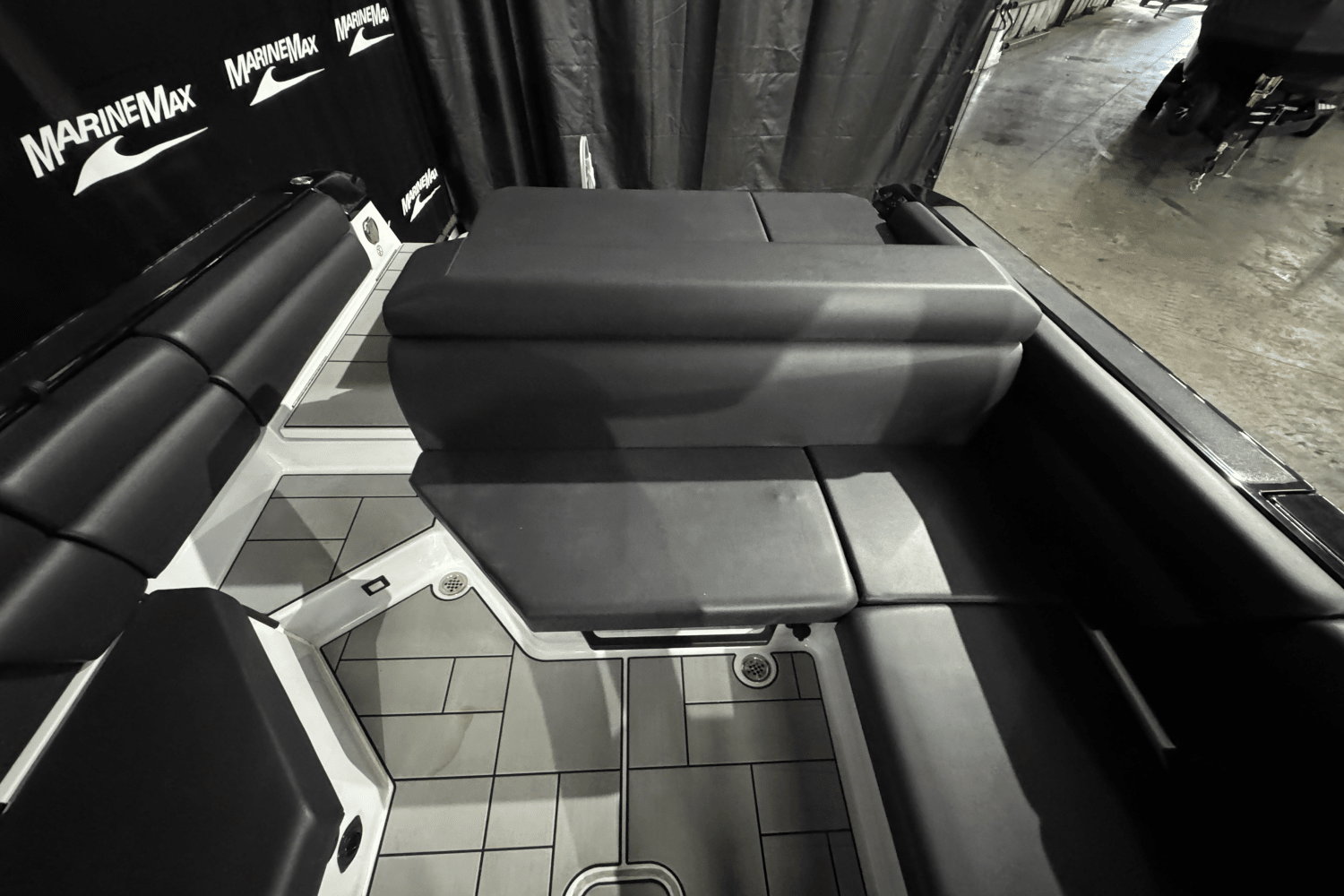 2024 Aviara AV28 Surf Image Thumbnail #15