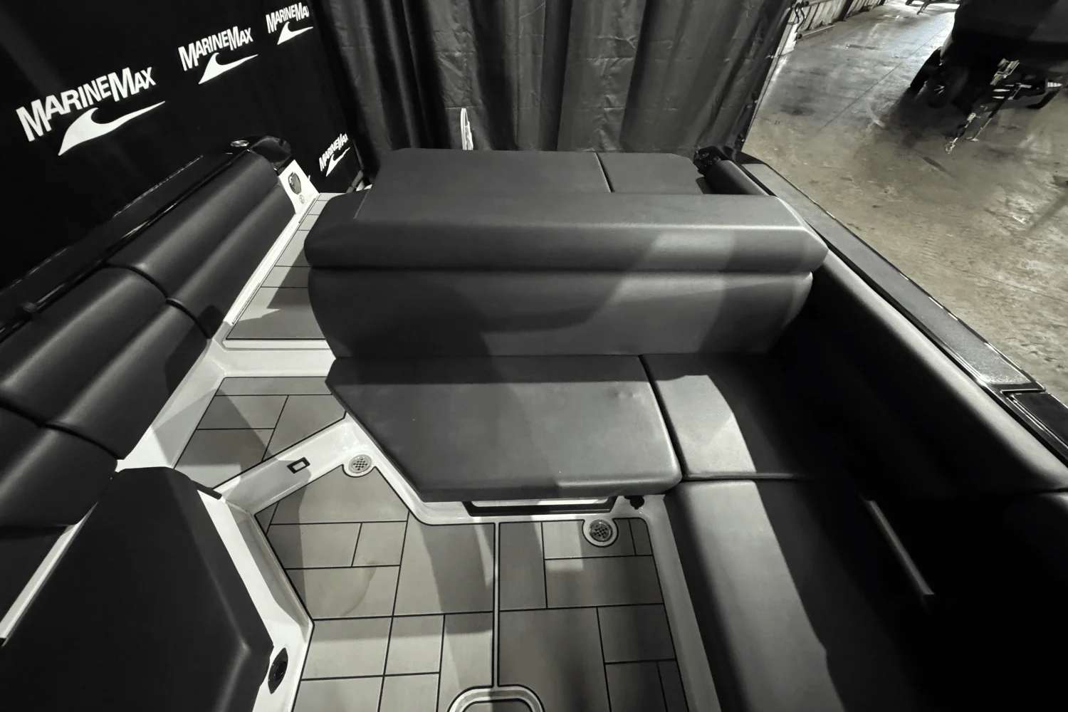 2024 Aviara AV28 Surf Image Thumbnail #11