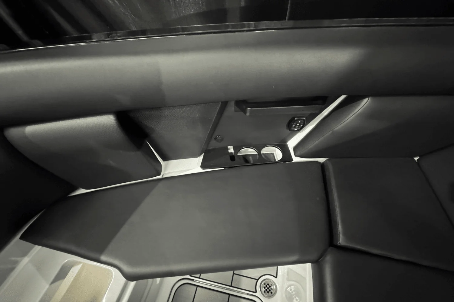 2024 Aviara AV28 Surf Image Thumbnail #34