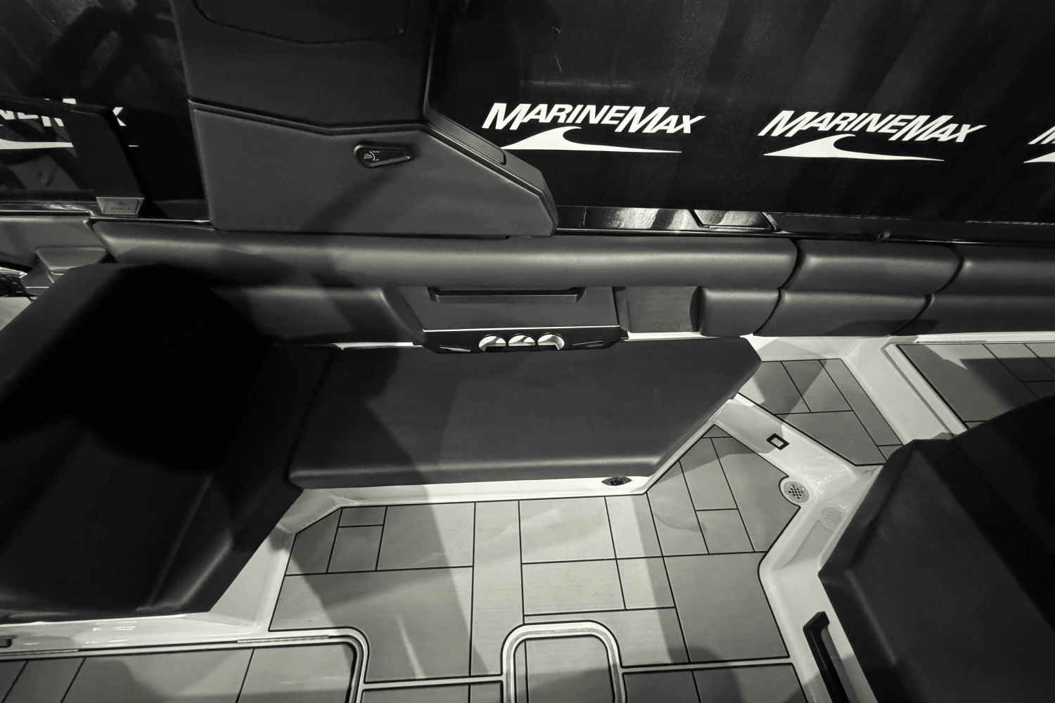 2024 Aviara AV28 Surf Image Thumbnail #18