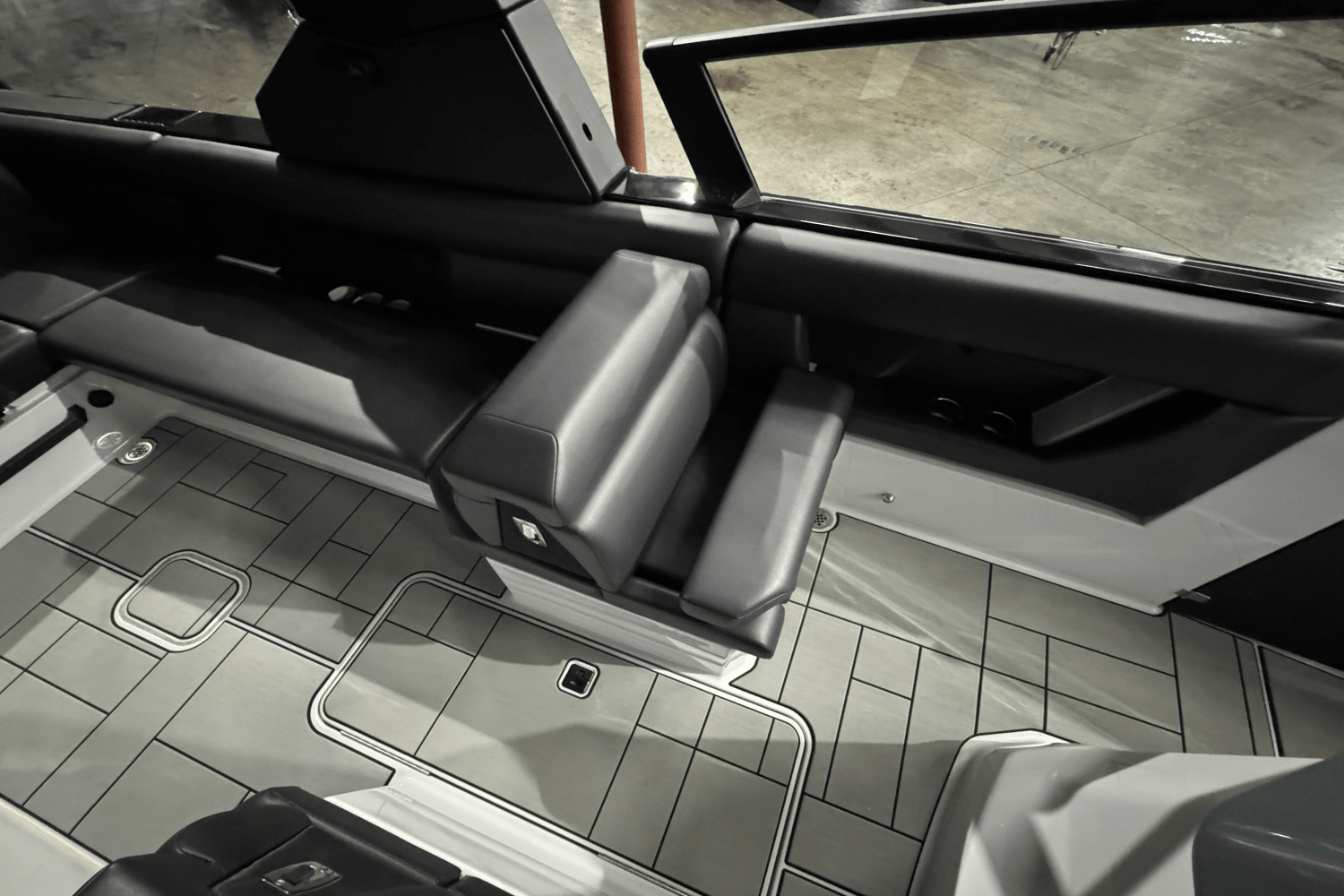 2024 Aviara AV28 Surf Image Thumbnail #22