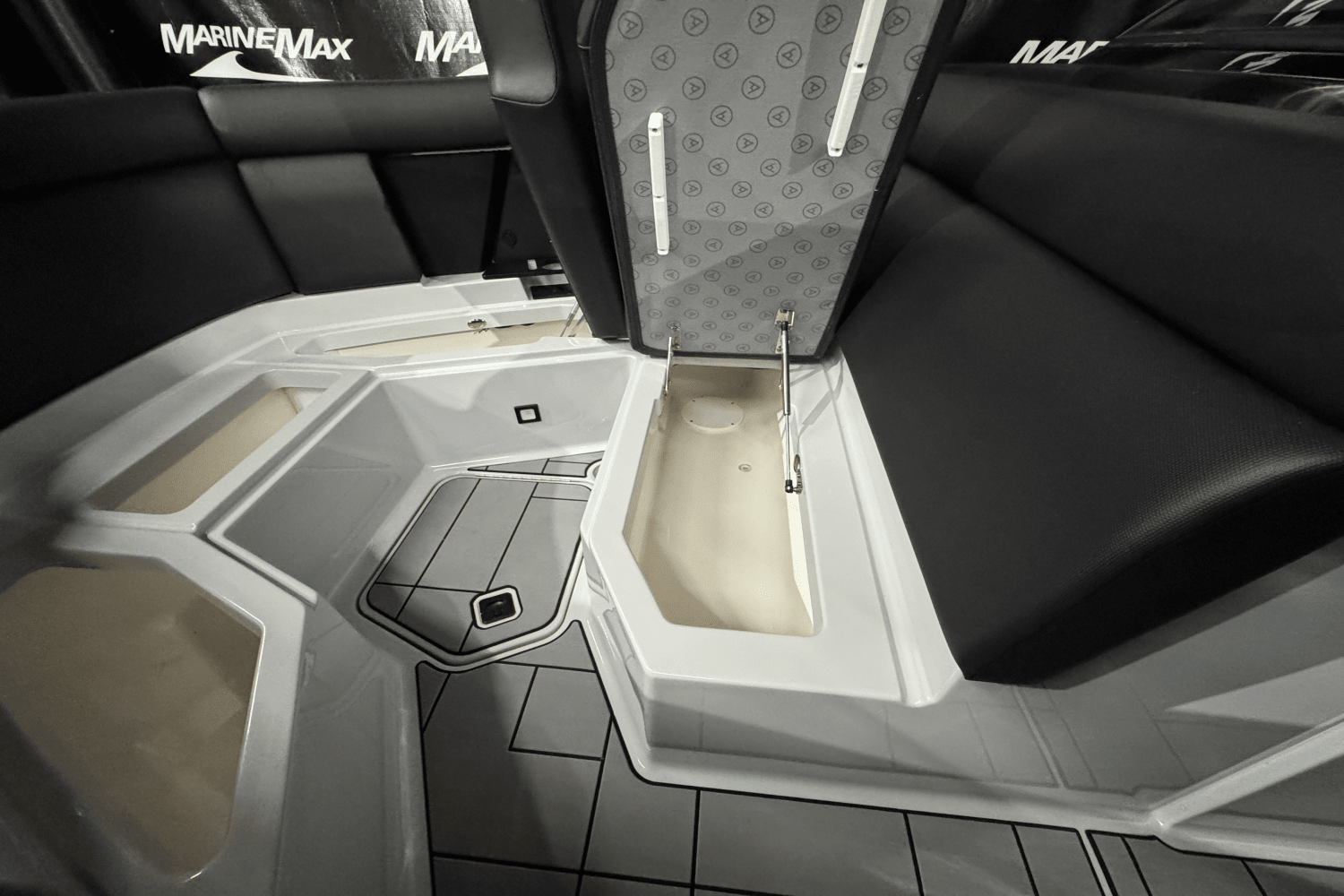 2024 Aviara AV28 Surf Image Thumbnail #38