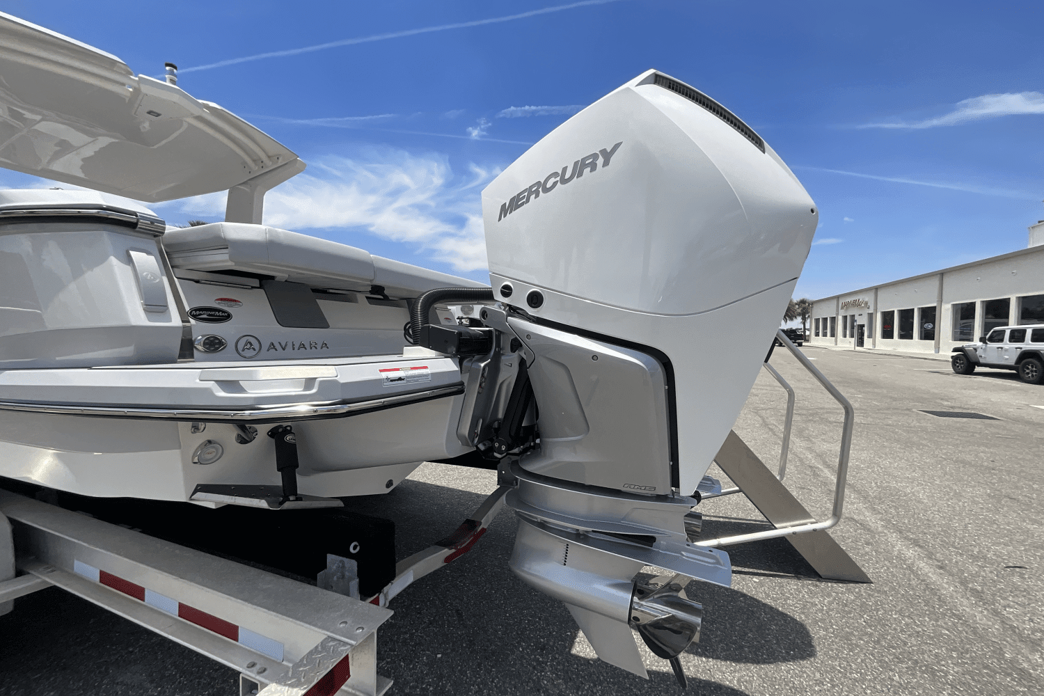 2024 Aviara AV28 Outboard Image Thumbnail #5