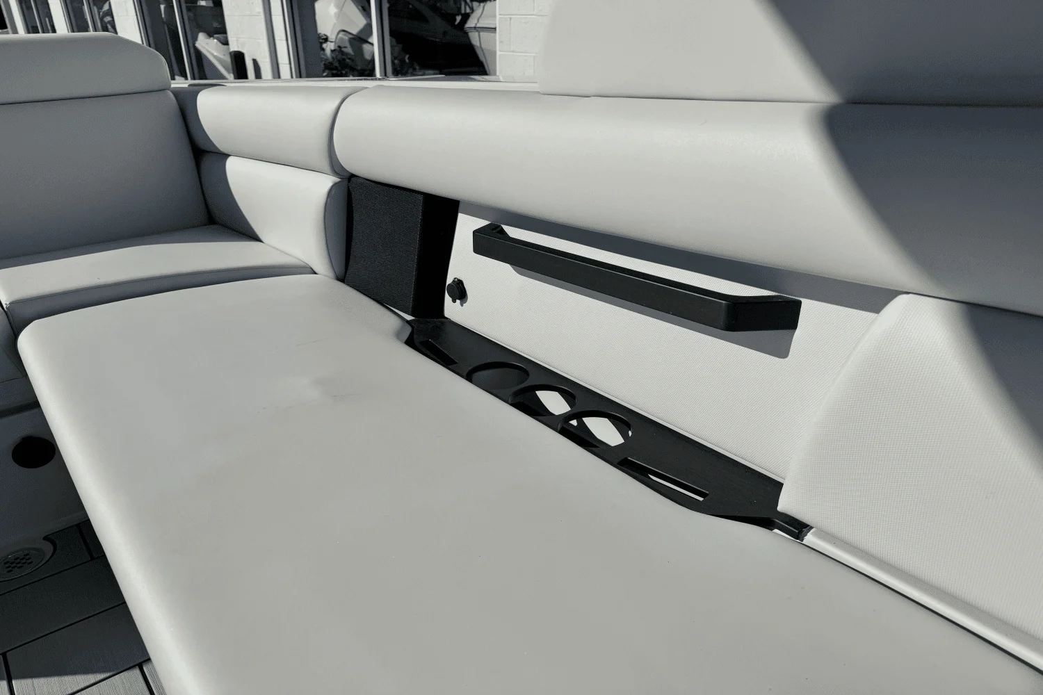 2024 Aviara AV28 Surf Image Thumbnail #21