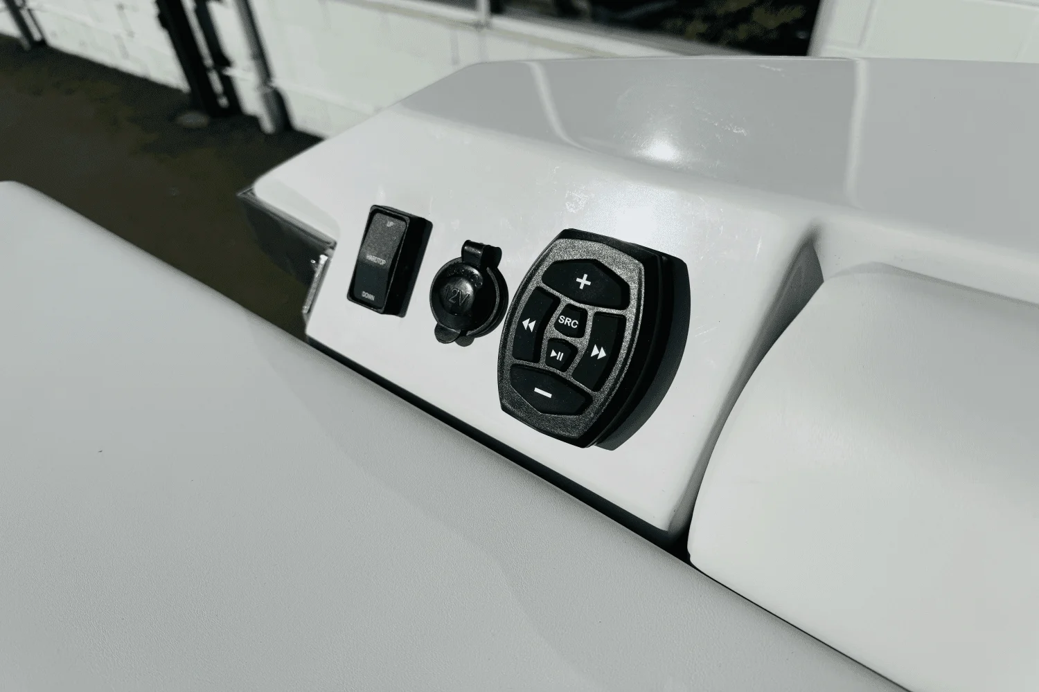 2024 Aviara AV28 Surf Image Thumbnail #15