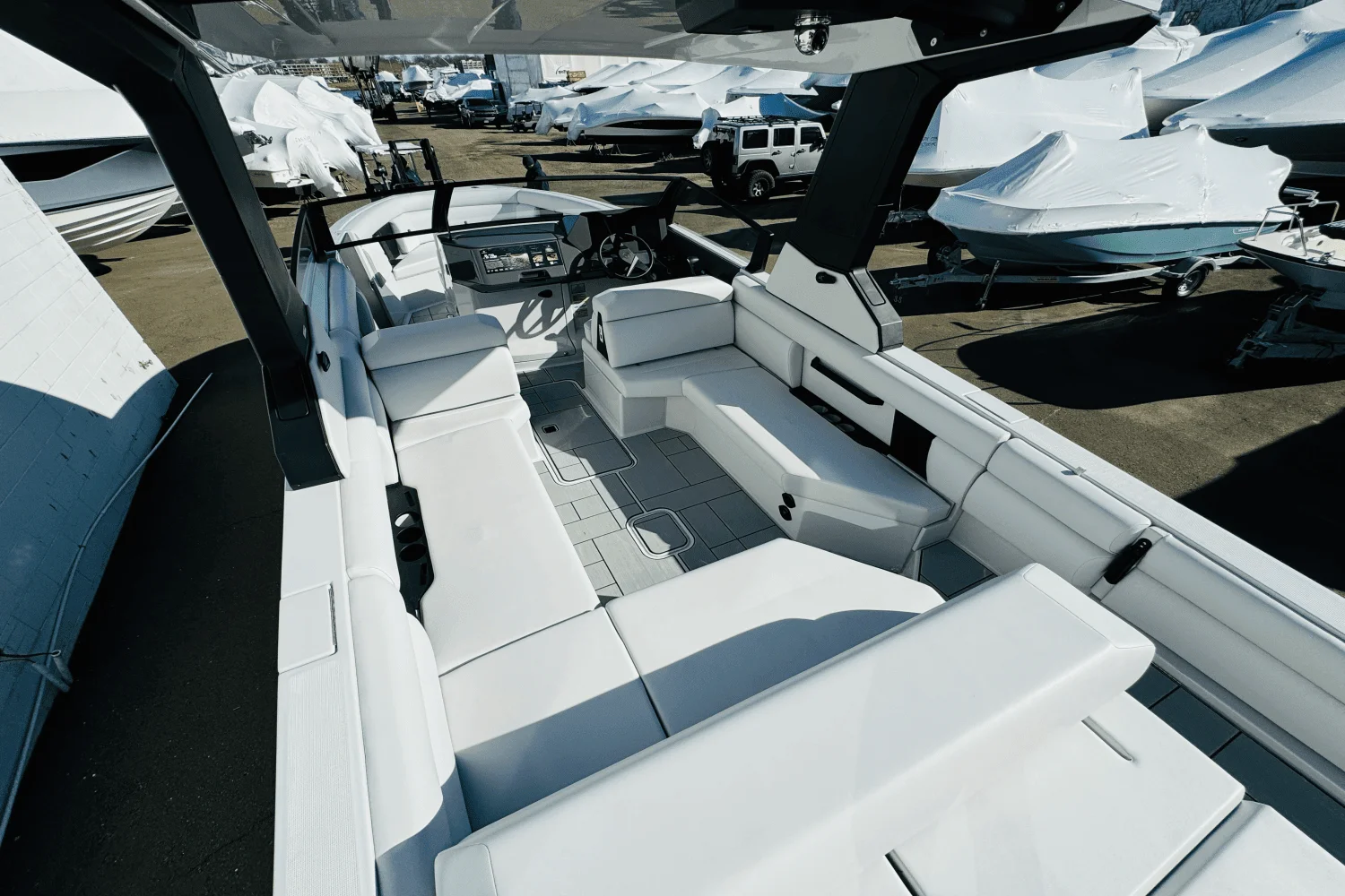 2024 Aviara AV28 Surf Image Thumbnail #17