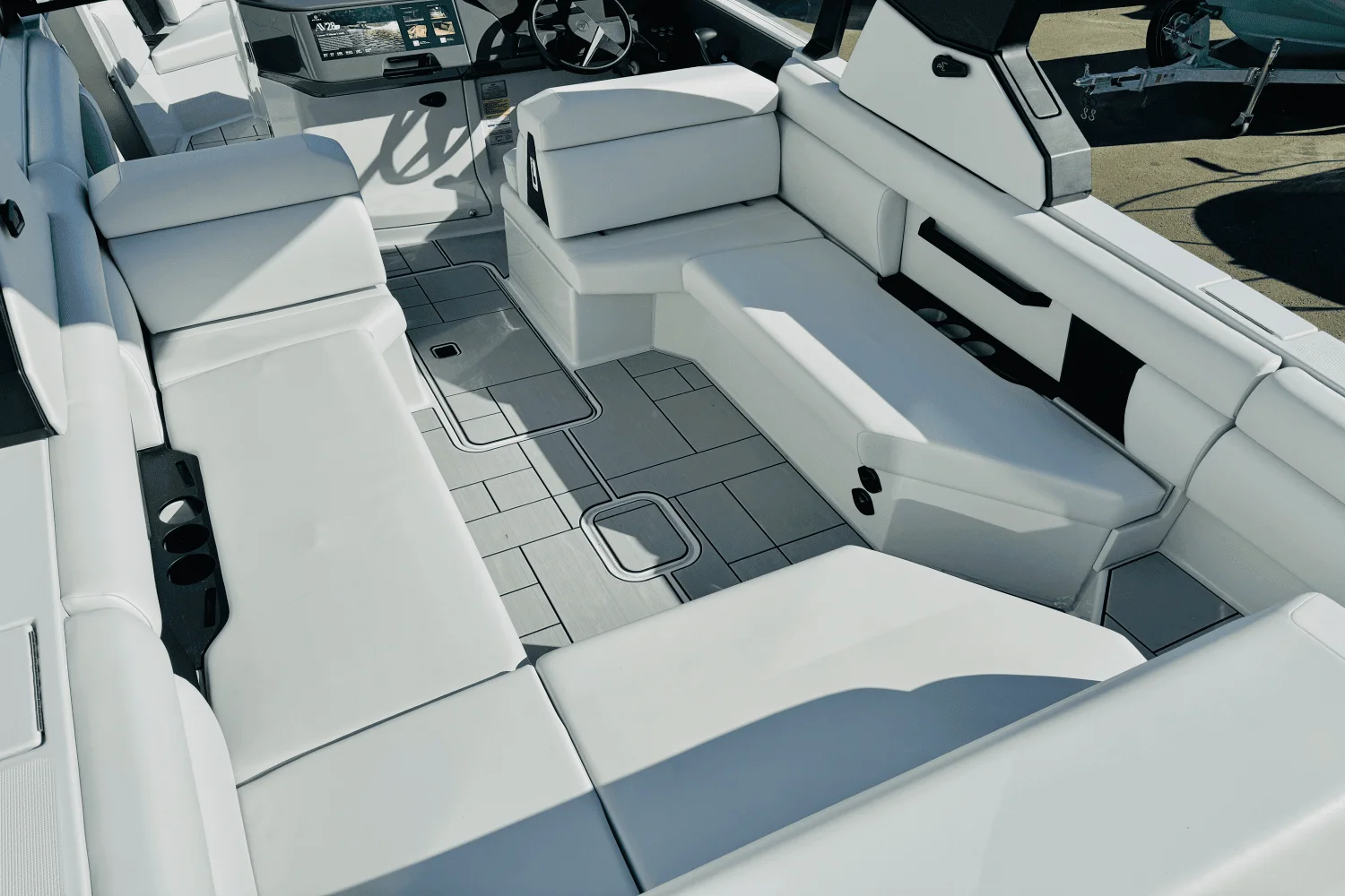 2024 Aviara AV28 Surf Image Thumbnail #18