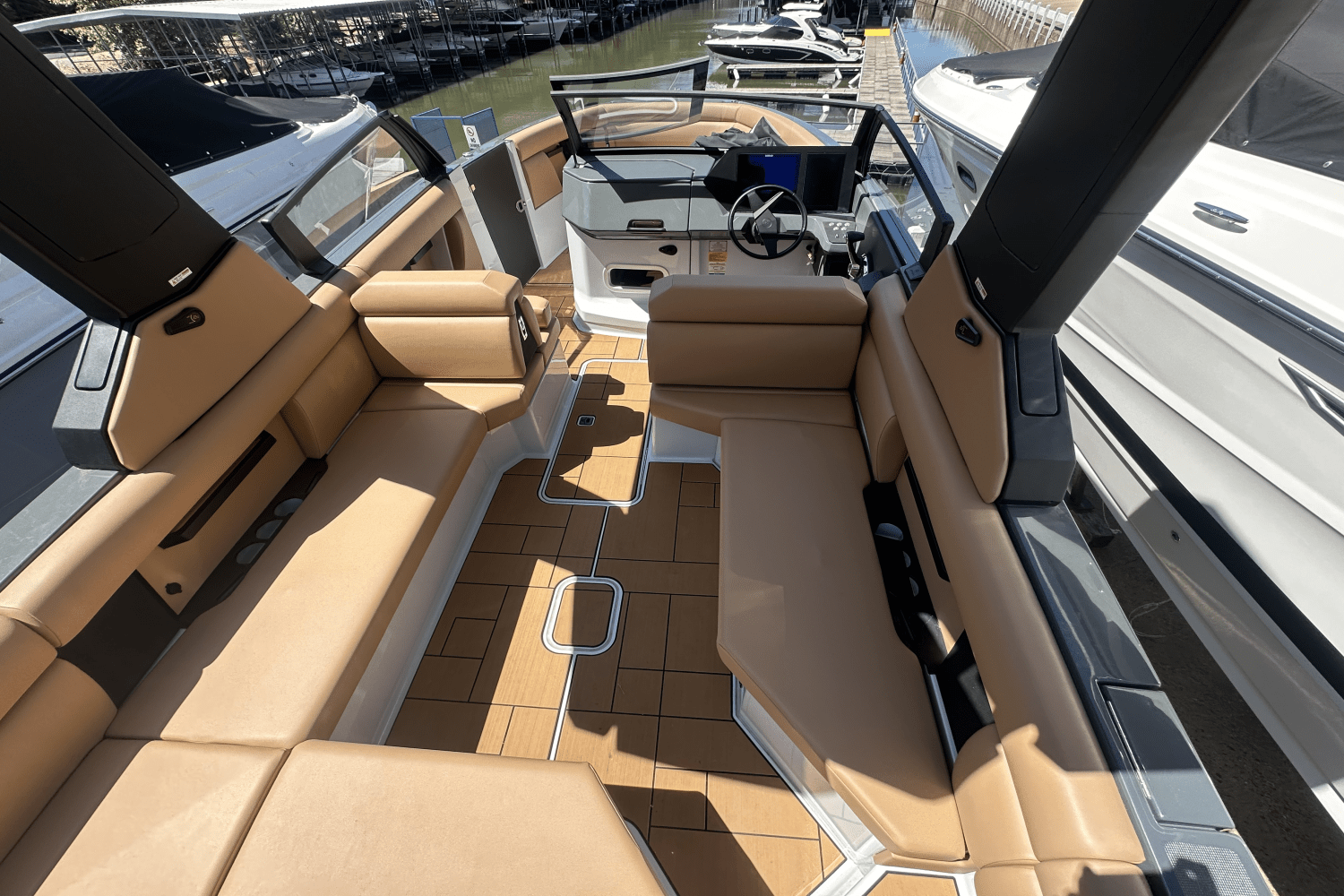 2024 Aviara AV28 Surf Image Thumbnail #12