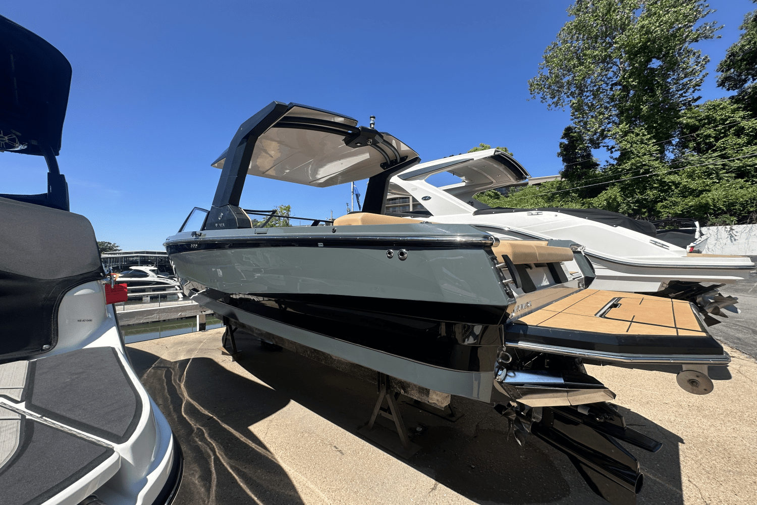 2024 Aviara AV28 Surf Image Thumbnail #23