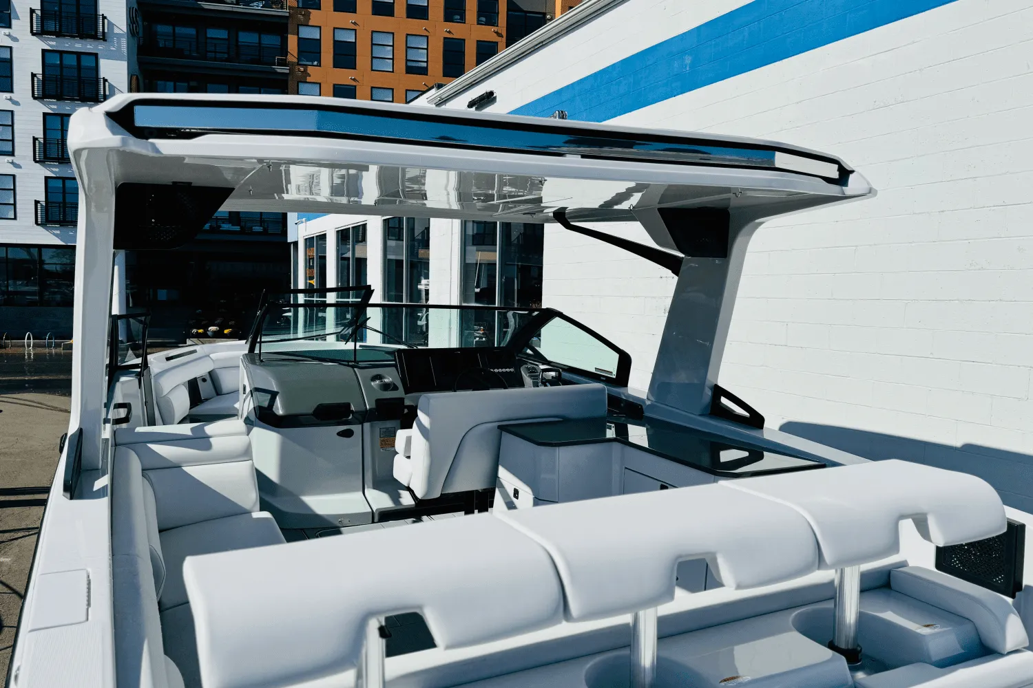 2024 Aviara AV32 Outboard Image Thumbnail #26