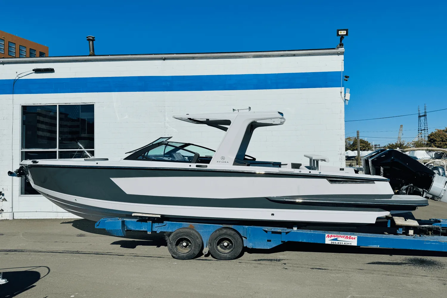 2024 Aviara AV32 Outboard Image Thumbnail #19