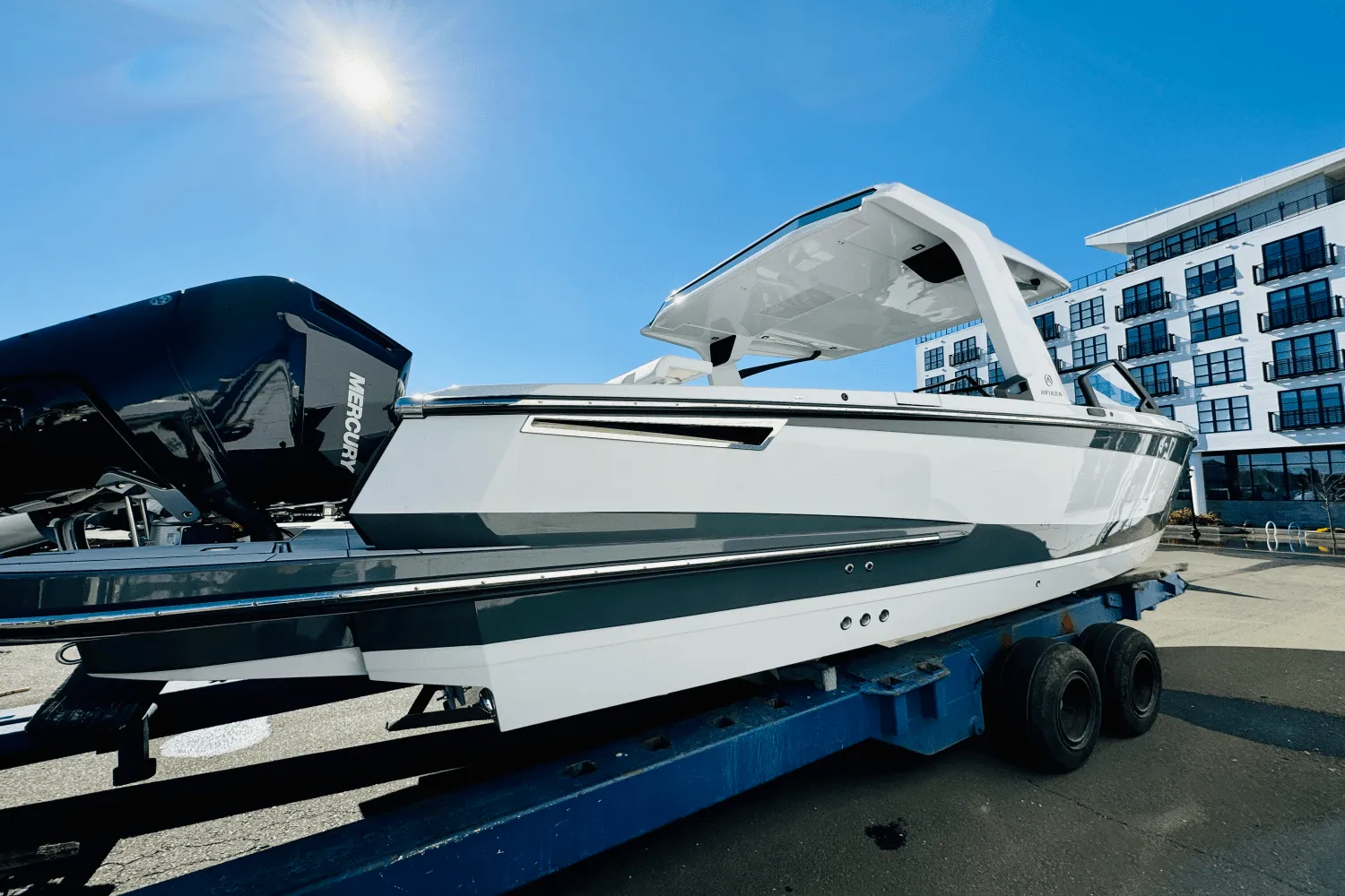 2024 Aviara AV32 Outboard Image Thumbnail #21