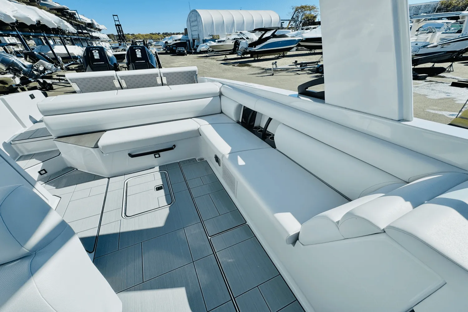 2024 Aviara AV32 Outboard Image Thumbnail #34