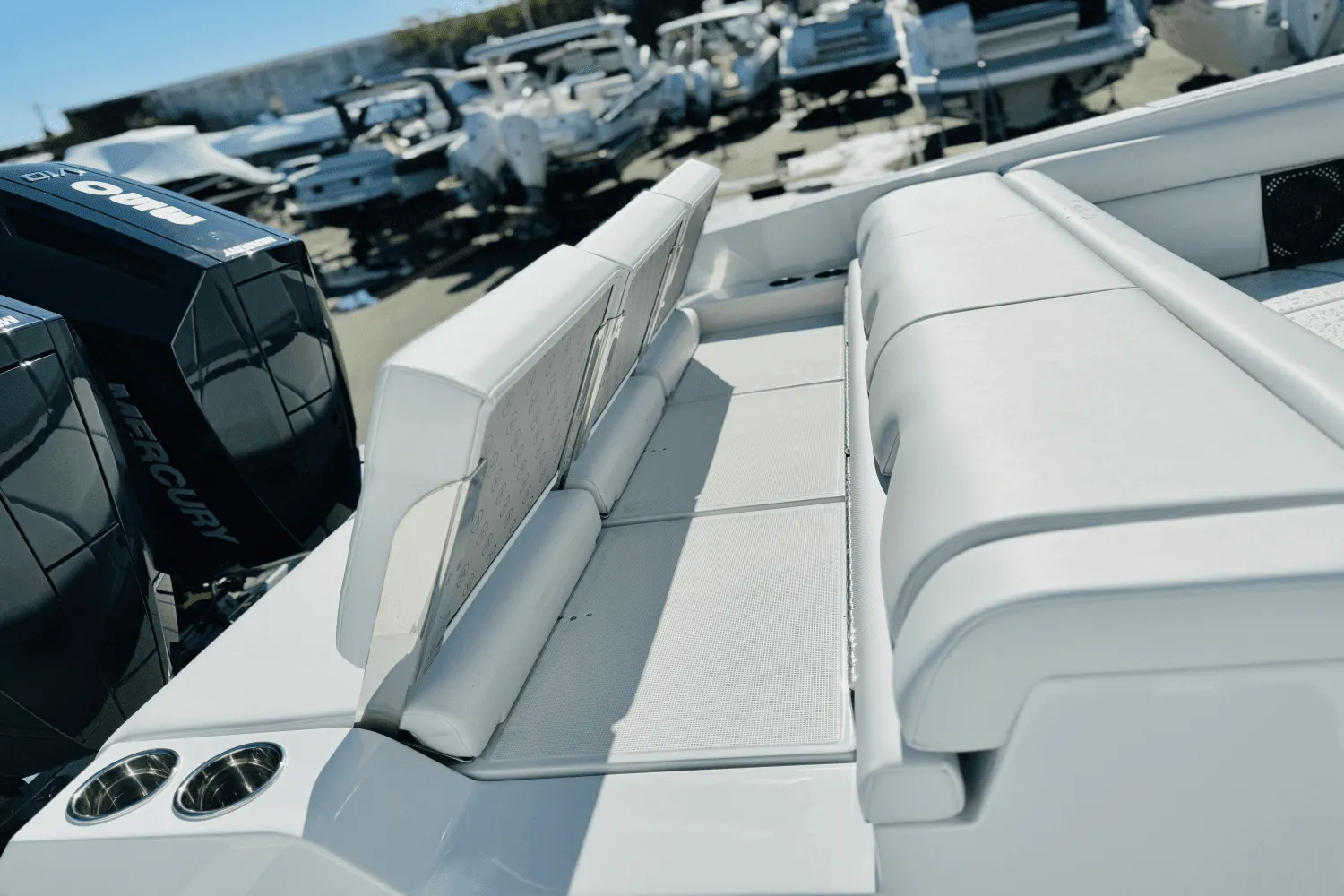 2024 Aviara AV32 Outboard Image Thumbnail #31