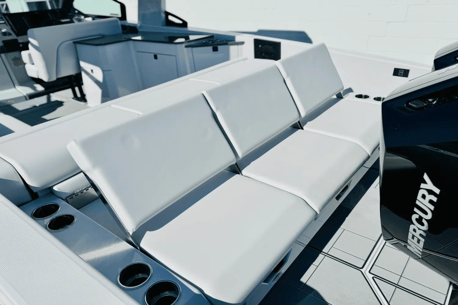 2024 Aviara AV32 Outboard Image Thumbnail #30