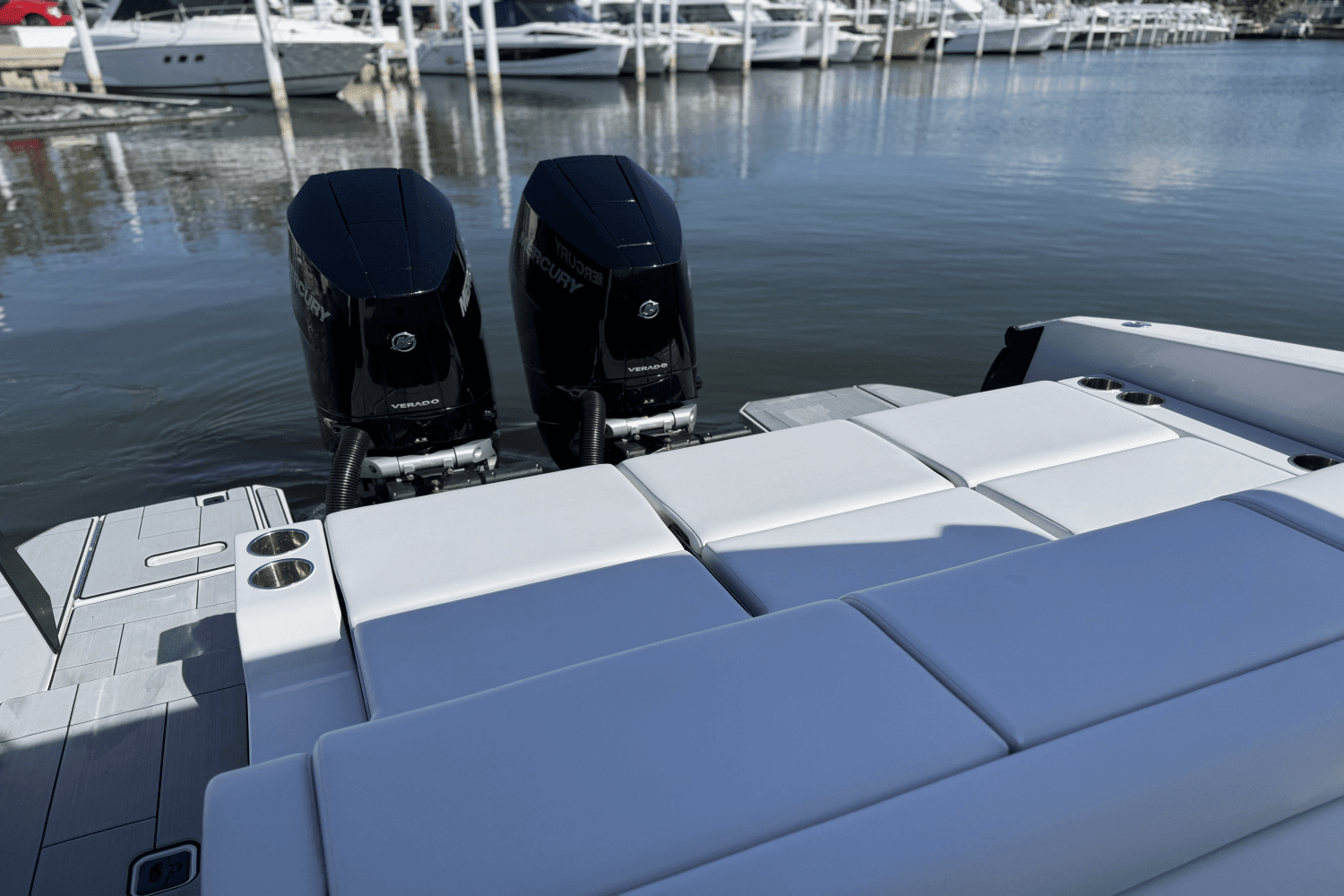 2024 Aviara AV32 Outboard Image Thumbnail #20