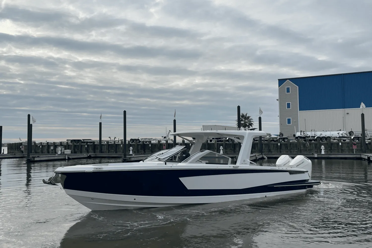 2024 Aviara AV32 Outboard Image Thumbnail #27