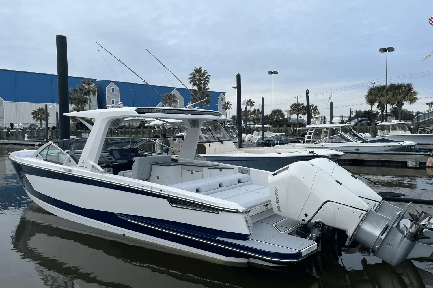 2024 Aviara AV32 Outboard Image Thumbnail #41