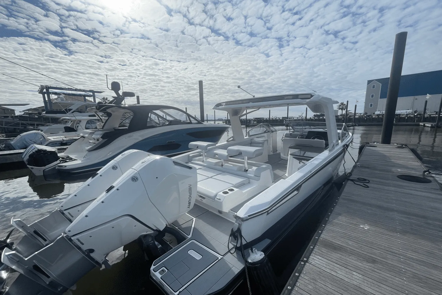 2024 Aviara AV32 Outboard Image Thumbnail #42