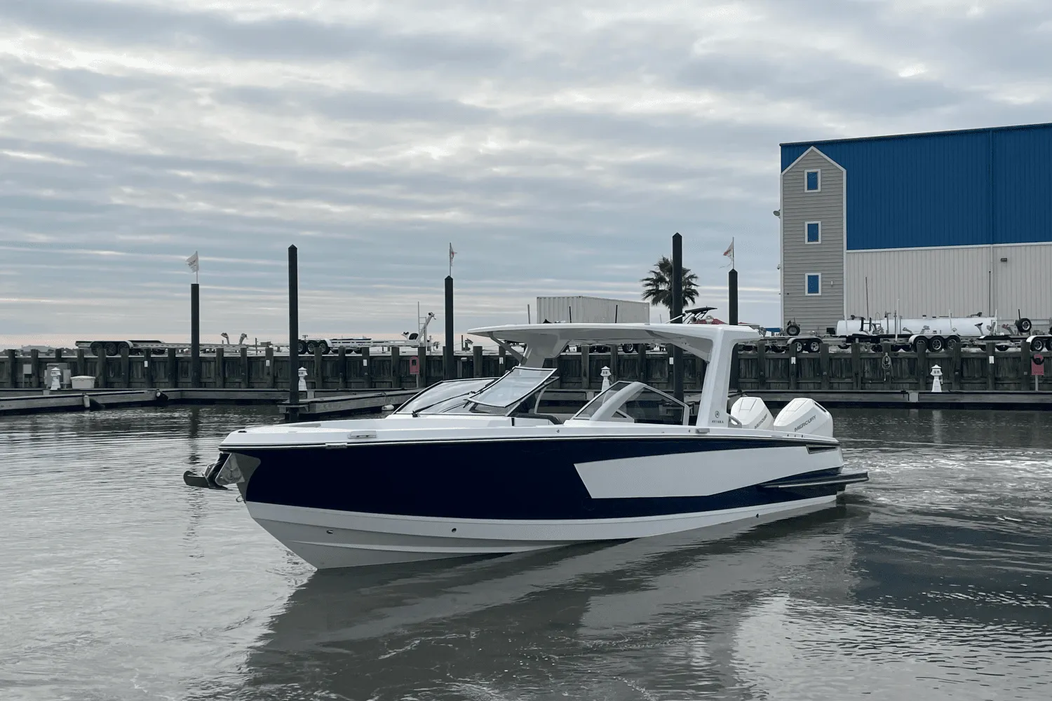 2024 Aviara AV32 Outboard Image Thumbnail #31