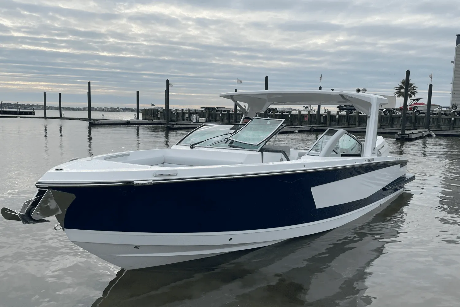 2024 Aviara AV32 Outboard Image Thumbnail #33