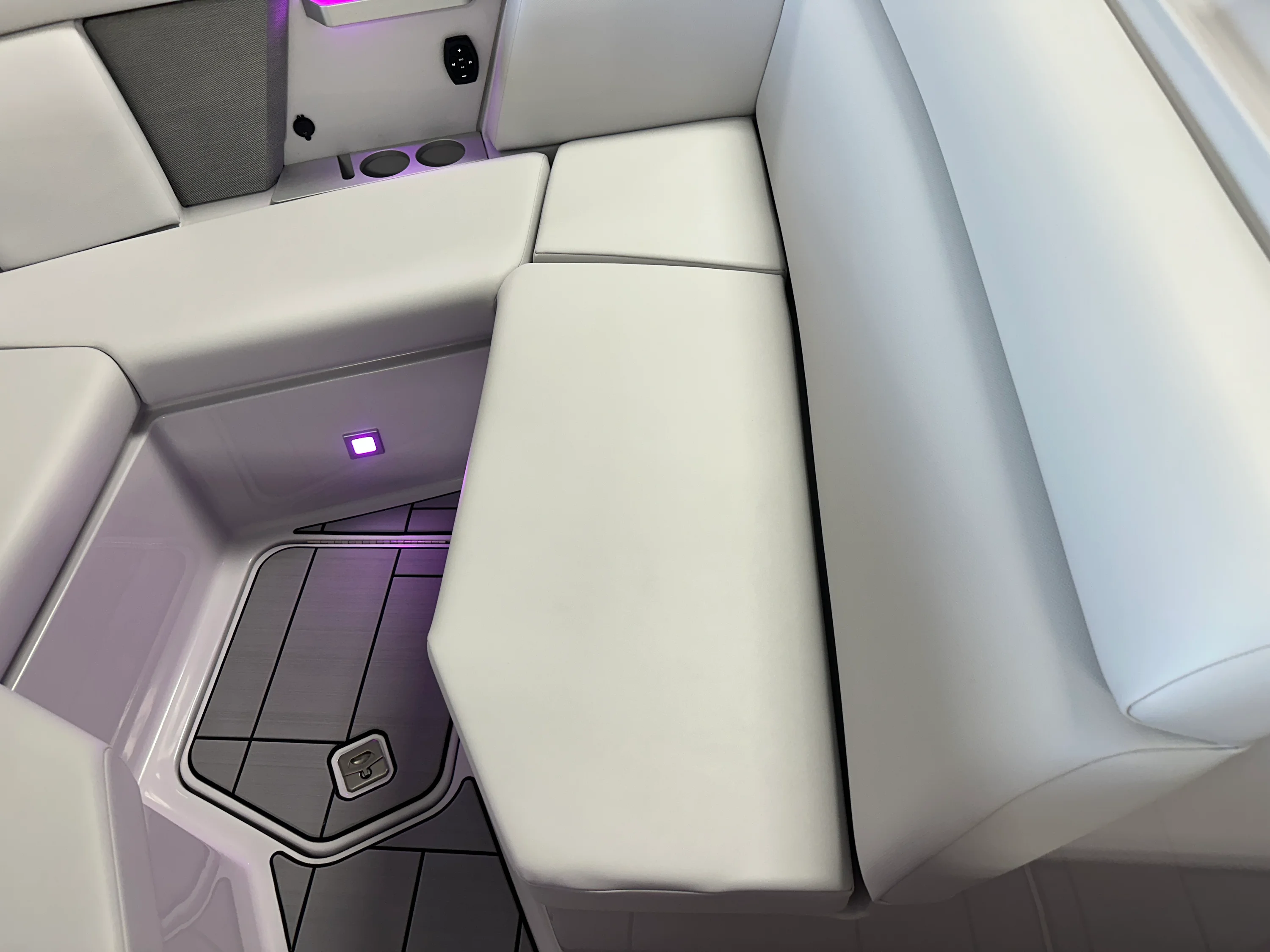 2024 Aviara AV28 Image Thumbnail #90