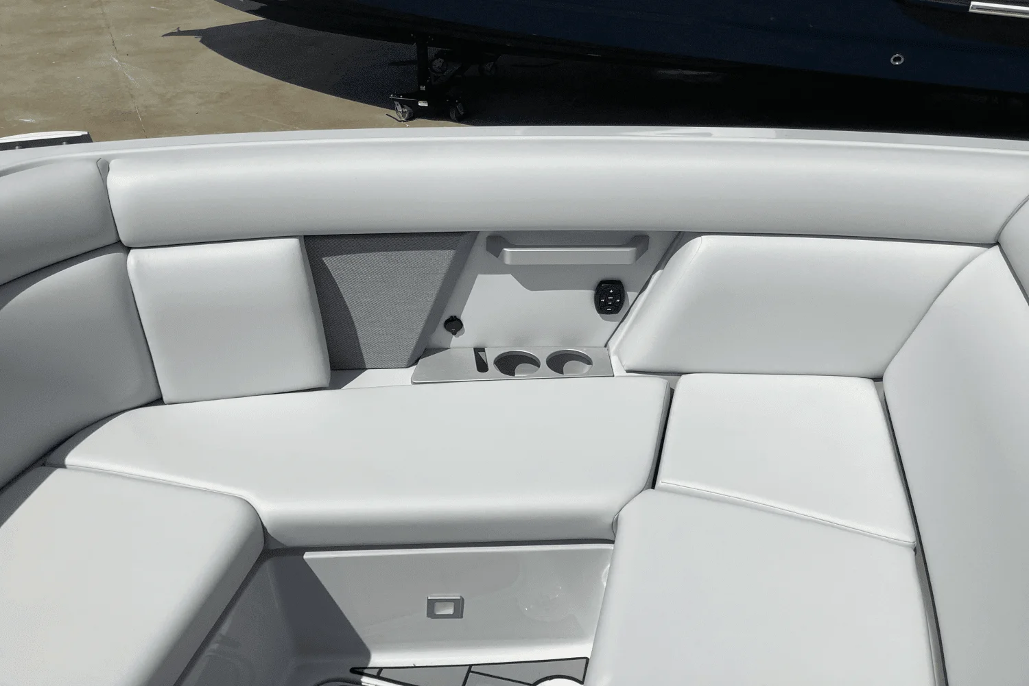 2024 Aviara AV28 Image Thumbnail #8