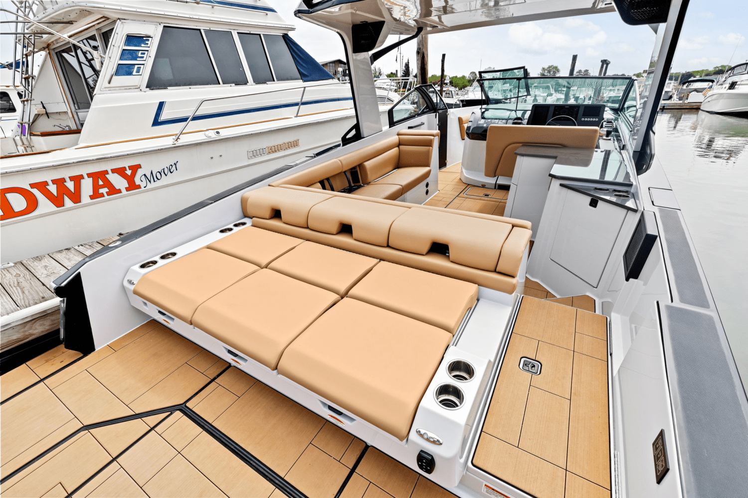 2024 Aviara AV32 Image Thumbnail #10