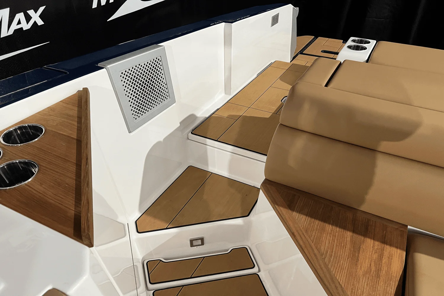 2024 Aviara AV32 Image Thumbnail #18