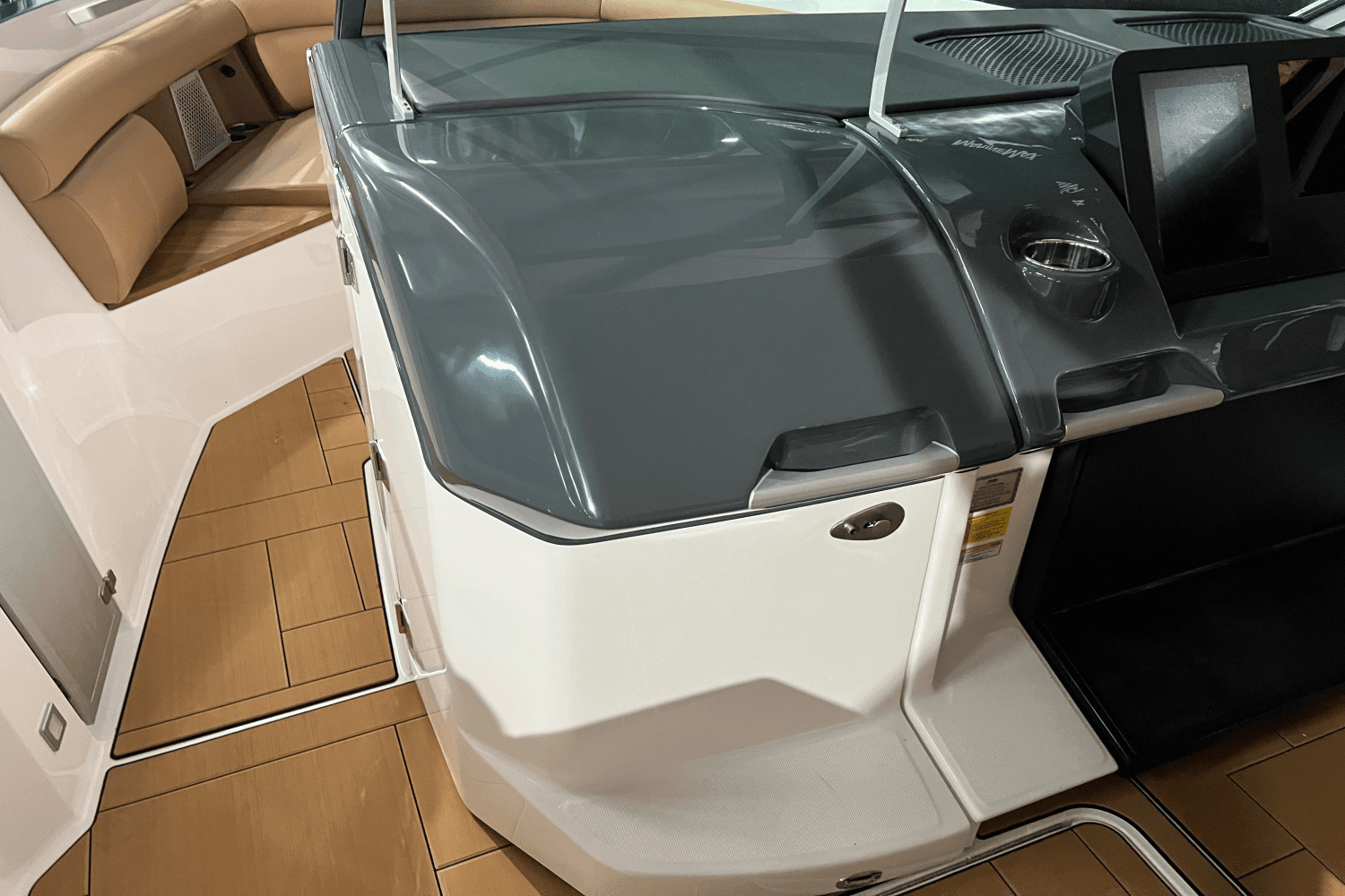 2024 Aviara AV32 Image Thumbnail #30