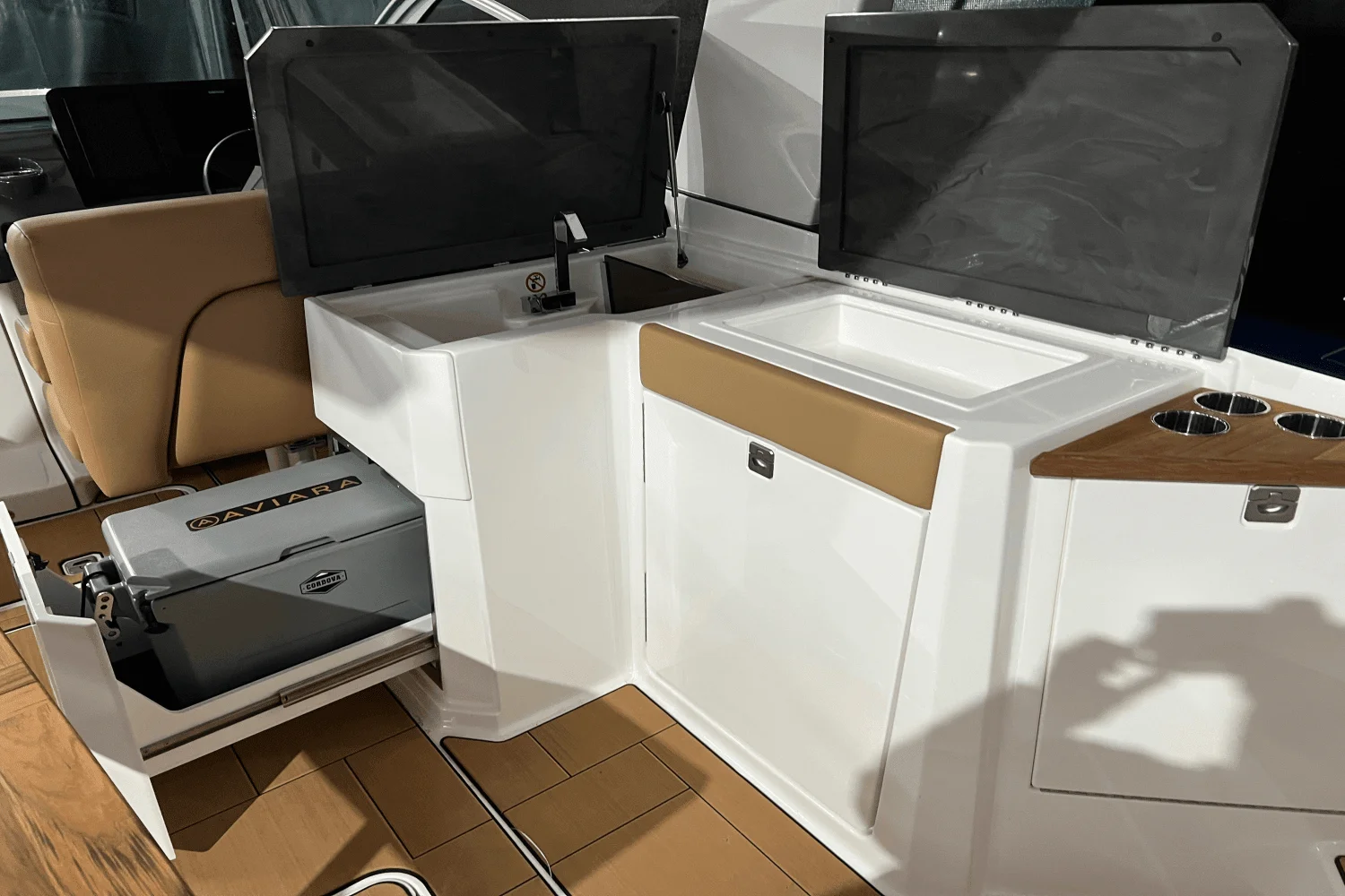 2024 Aviara AV32 Image Thumbnail #16