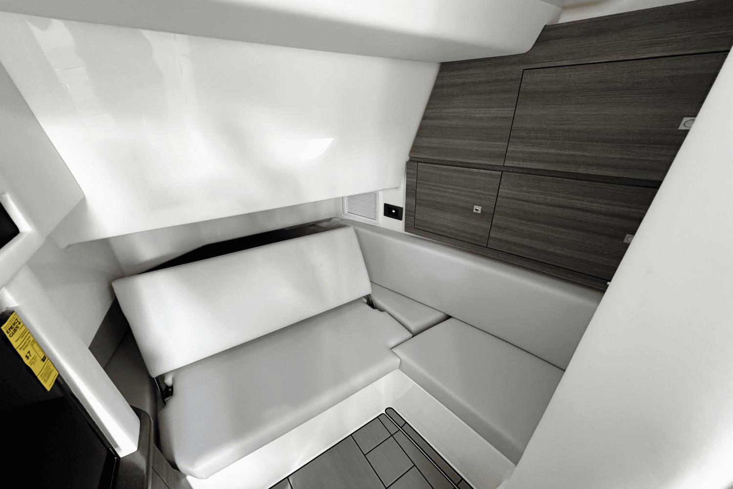 2024 Aviara AV36 Outboard Image Thumbnail #21