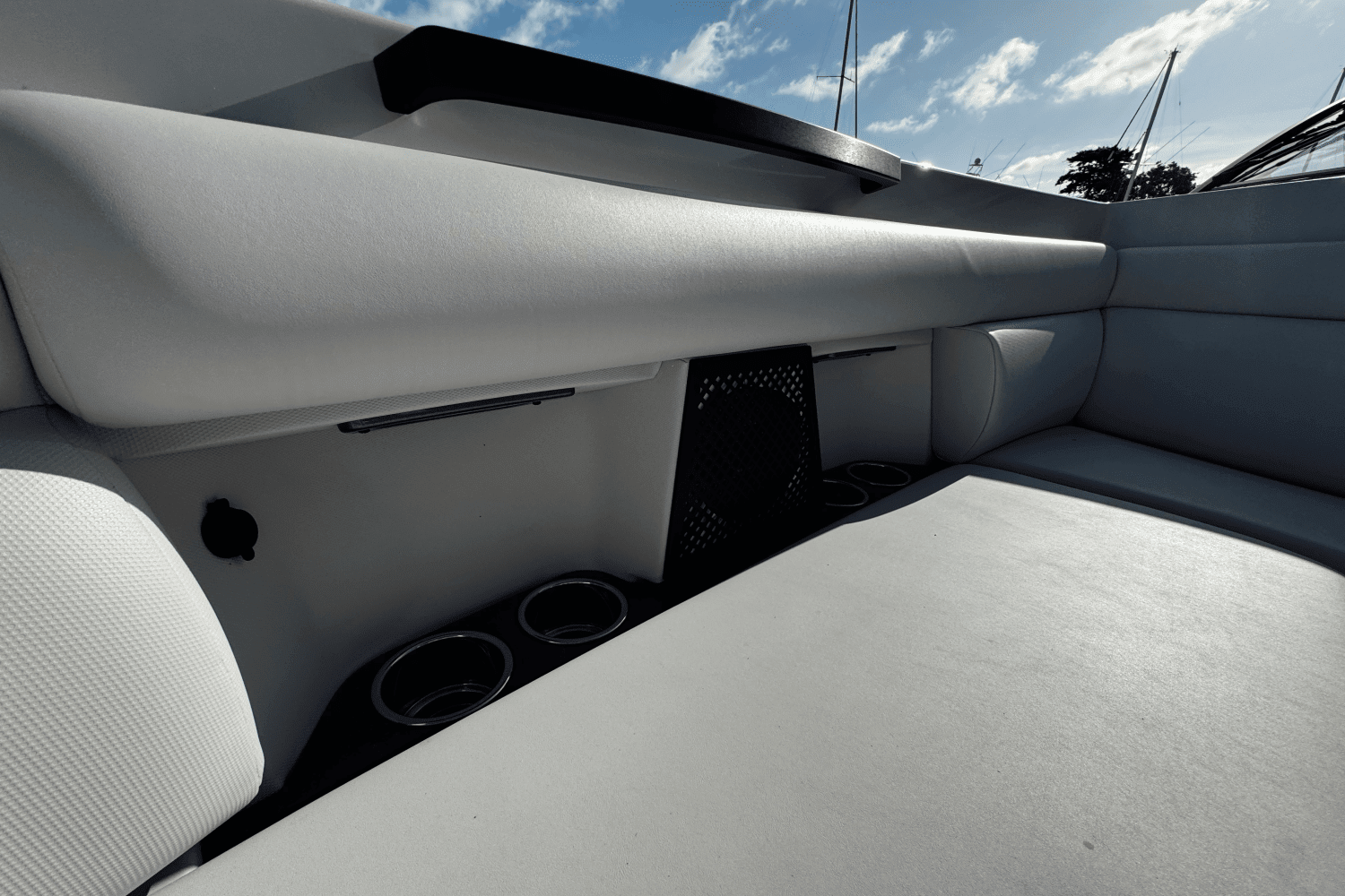 2024 Aviara AV36 Outboard Image Thumbnail #31